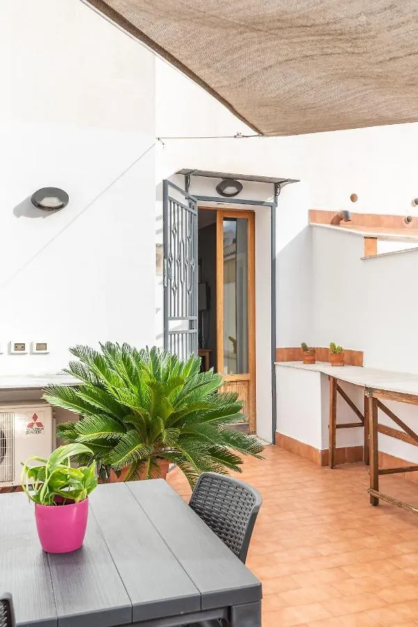 Casa Dei Giovenchi Con Terrazza By Wonderful Italy Apartment Palermo Italy